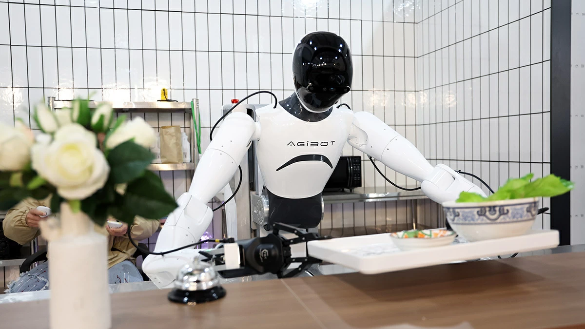 Kiniečių kompanija laimi robotų projektavimų lenktynėse